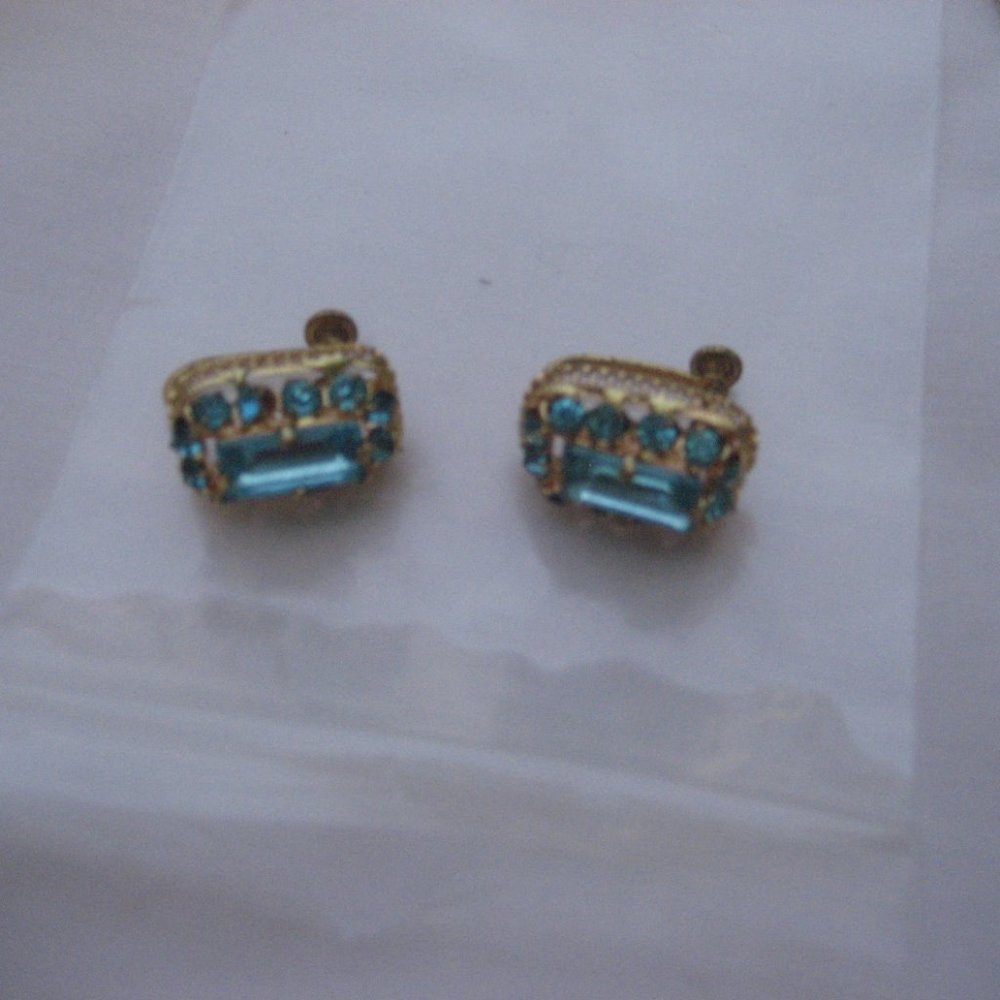 Stunning Rectangular Turquoise Rhinestone Screw O… - image 5